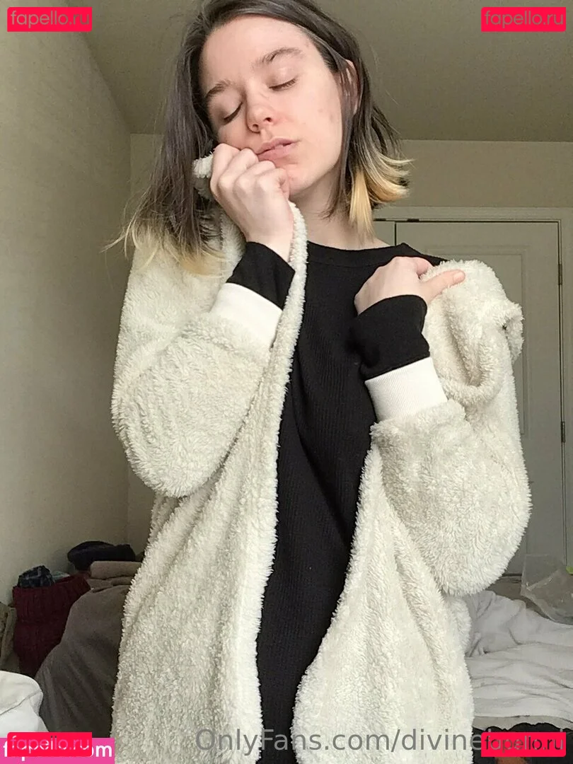 divinebunni Onlyfans Photo Gallery 