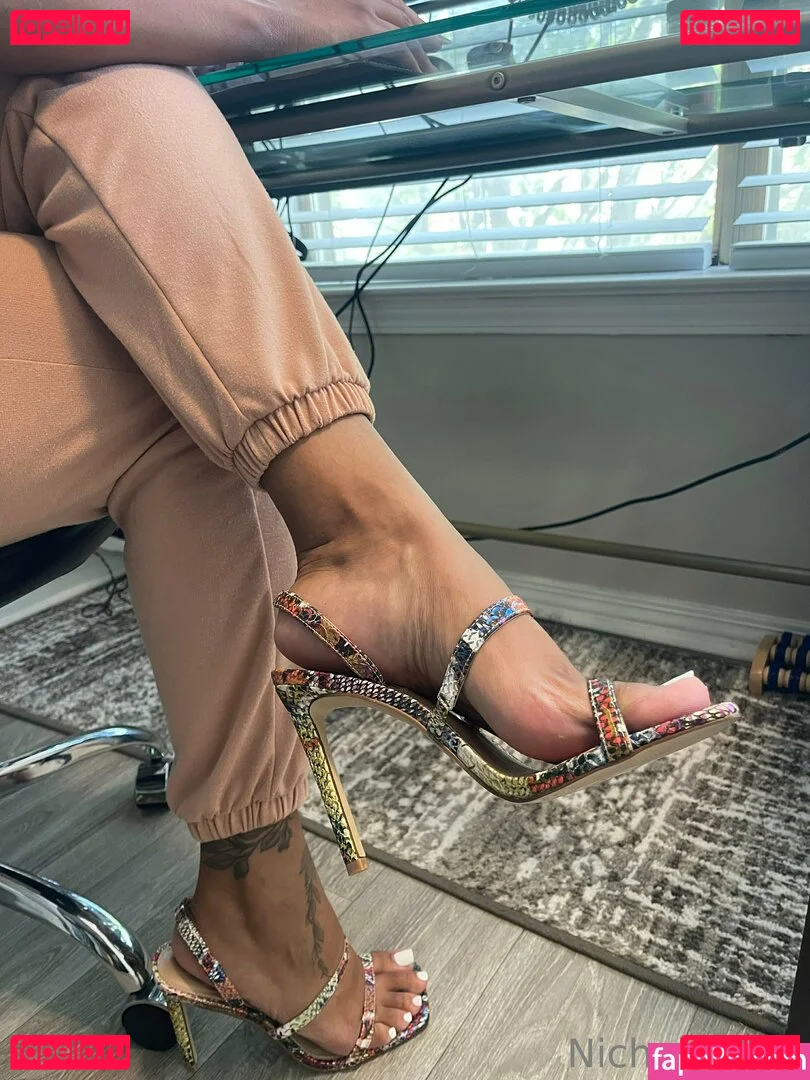 nichole.sole Onlyfans Photo Gallery 
