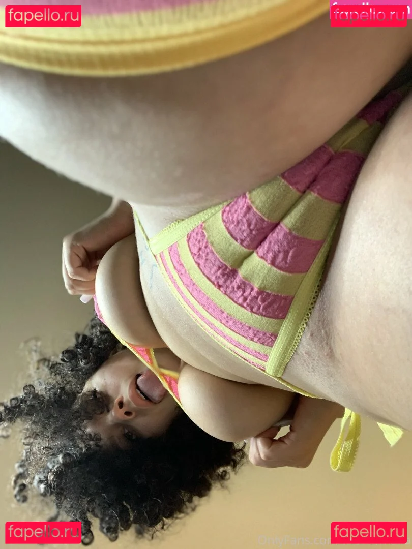 russiankreme Onlyfans Photo Gallery 