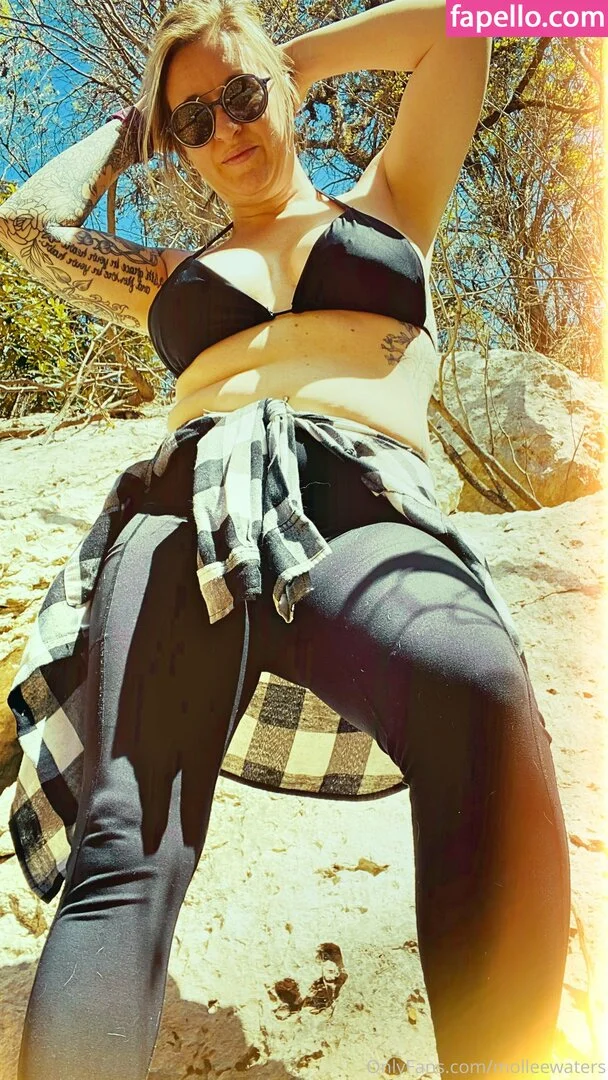 molleewaters Onlyfans Photo Gallery 