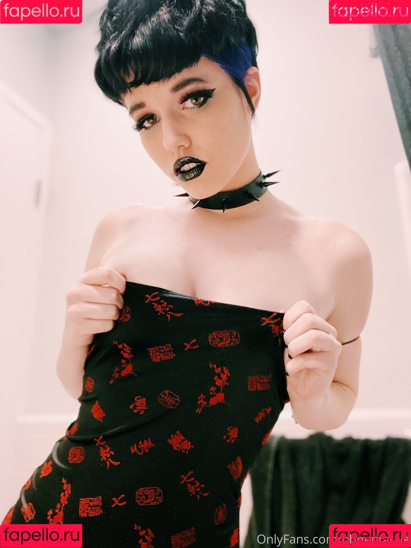 Phoenfatale Onlyfans Photo Gallery 