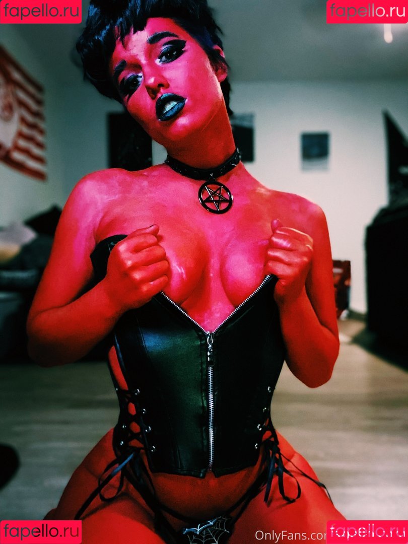 Phoenfatale Onlyfans Photo Gallery 