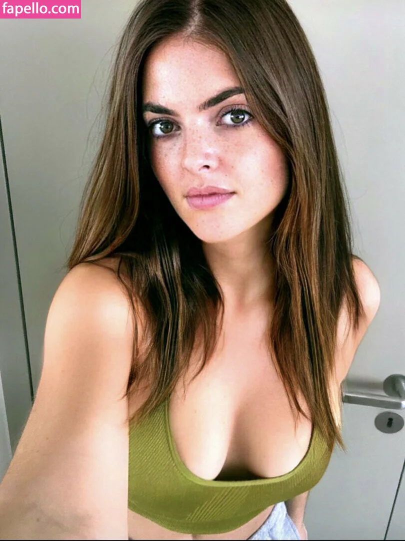 Aurelie Onlyfans Photo Gallery 