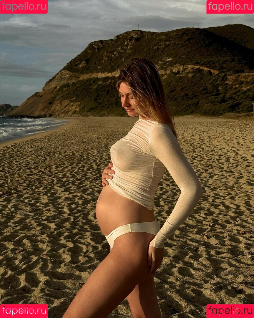 Marine Dauchez Onlyfans Photo Gallery 