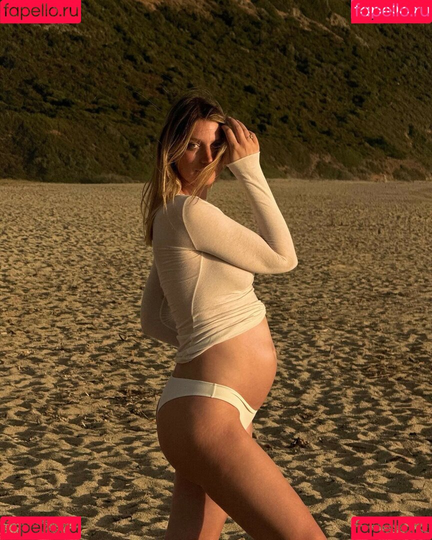 Marine Dauchez Onlyfans Photo Gallery 