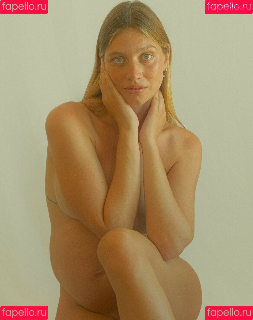 Marine Dauchez Onlyfans Photo Gallery 