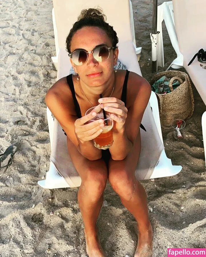 Echolikesyoga Onlyfans Photo Gallery 