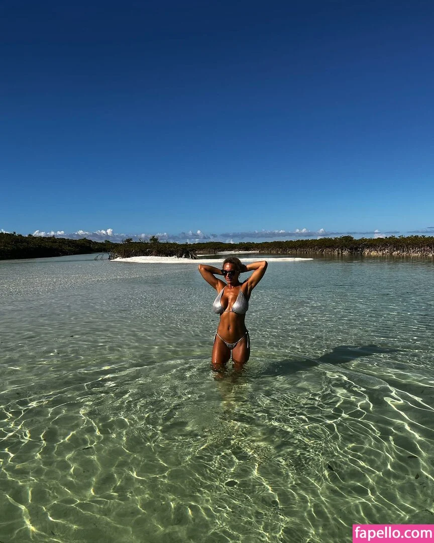 Echolikesyoga Onlyfans Photo Gallery 