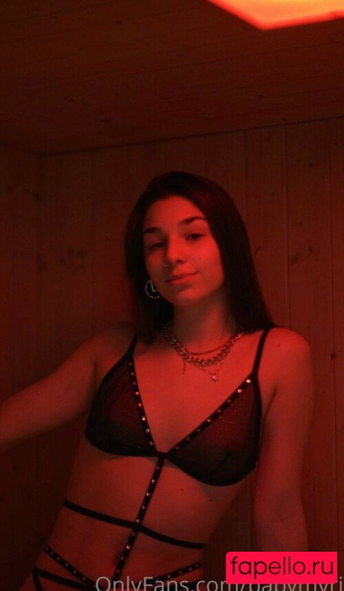 Myriam Sava Onlyfans Photo Gallery 