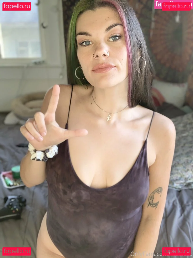 helloella Onlyfans Photo Gallery 