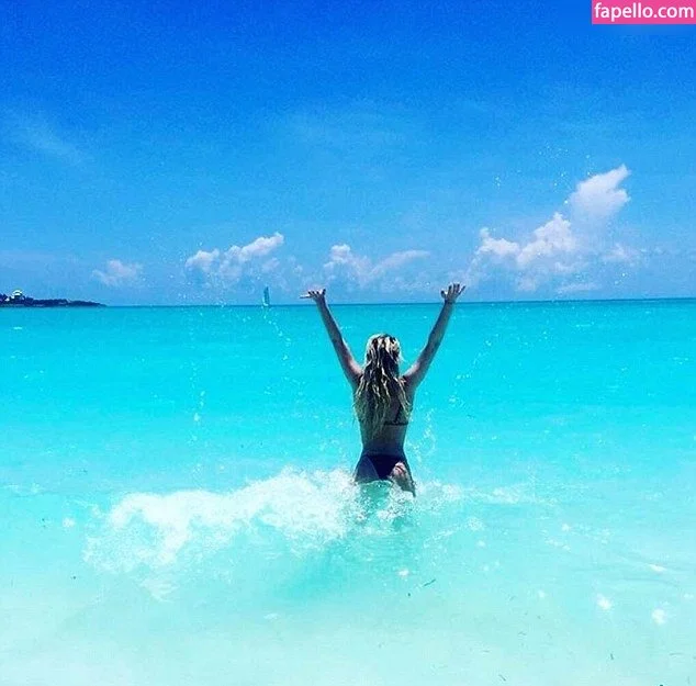 Louisa Johnson Onlyfans Photo Gallery 