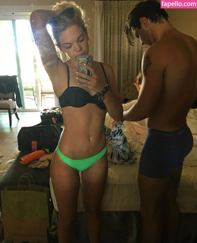 Louisa Johnson Onlyfans Photo Gallery 