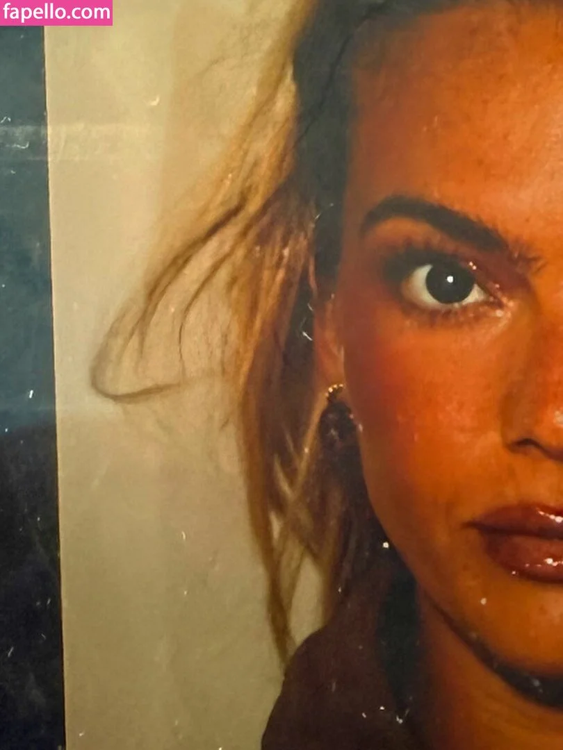 Louisa Johnson Onlyfans Photo Gallery 