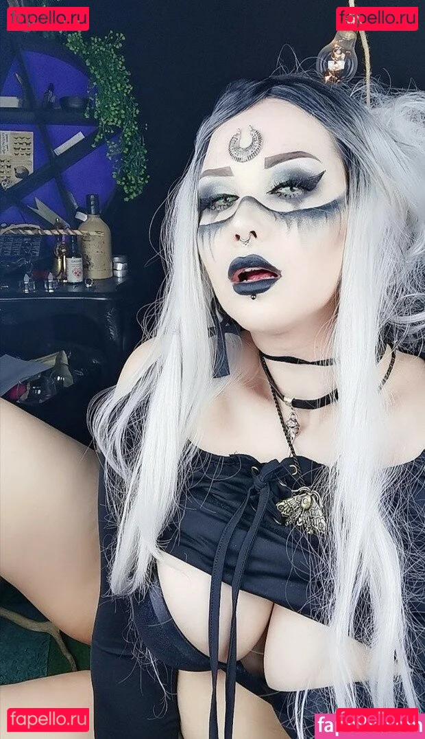 blackthornwitch Onlyfans Photo Gallery 