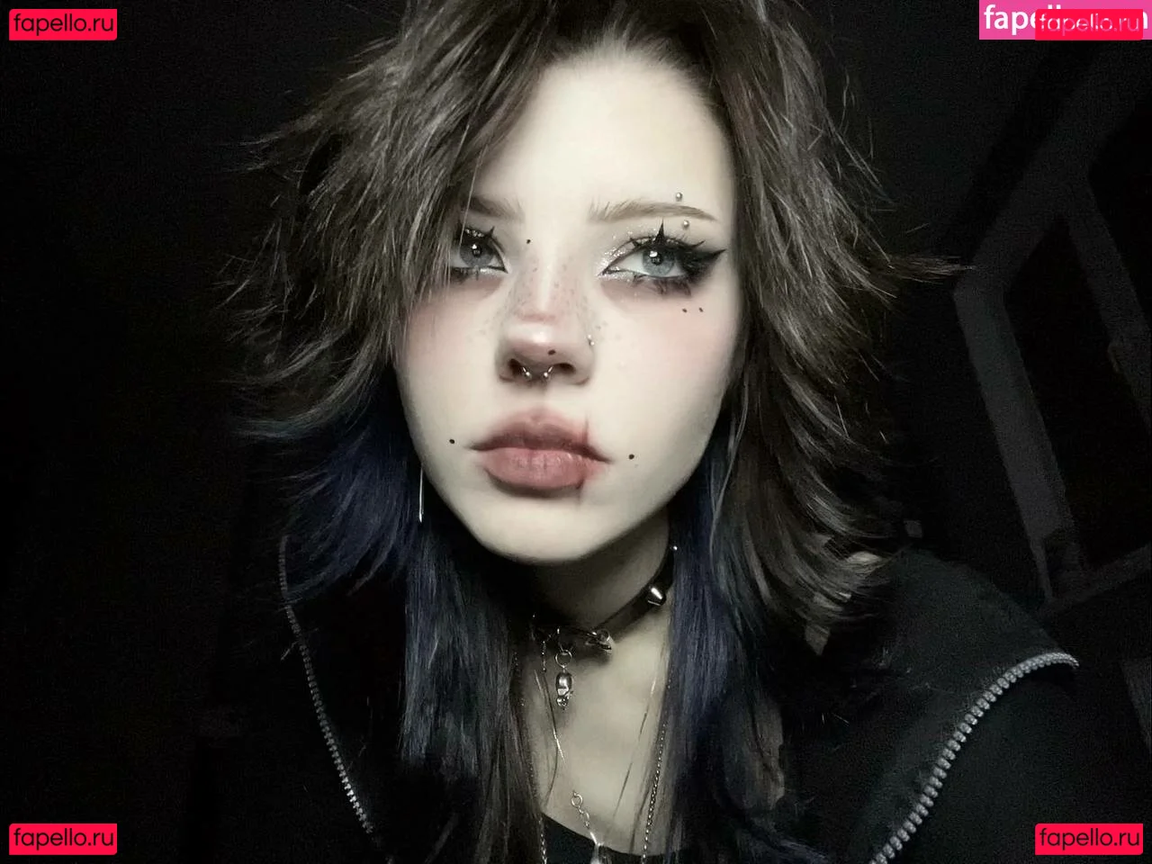 Flutterow Onlyfans Photo Gallery 