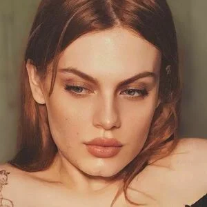 Foxy Bellyne Onlyfans Photo Gallery 