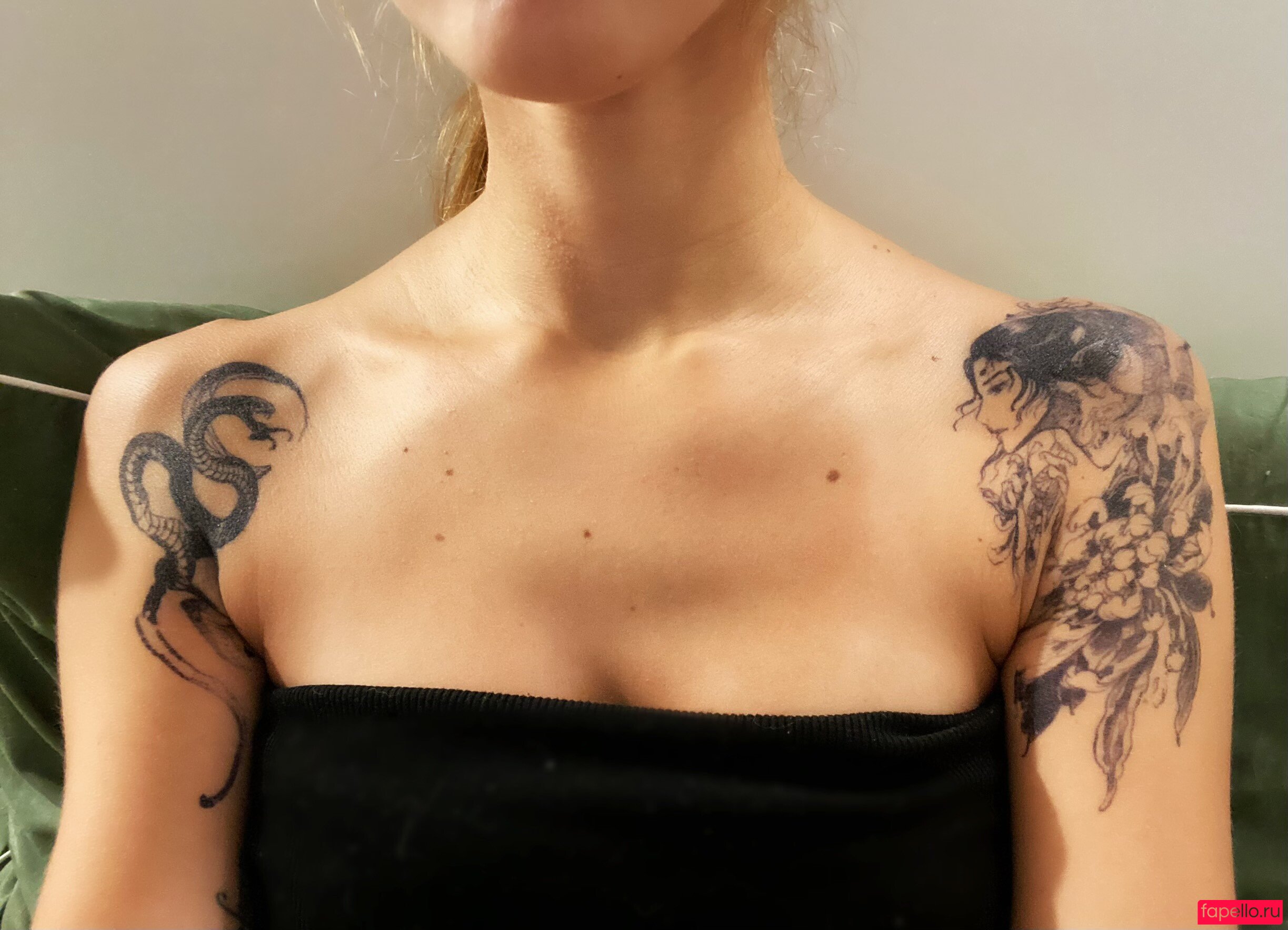 ASMR Glow Onlyfans Photo Gallery 