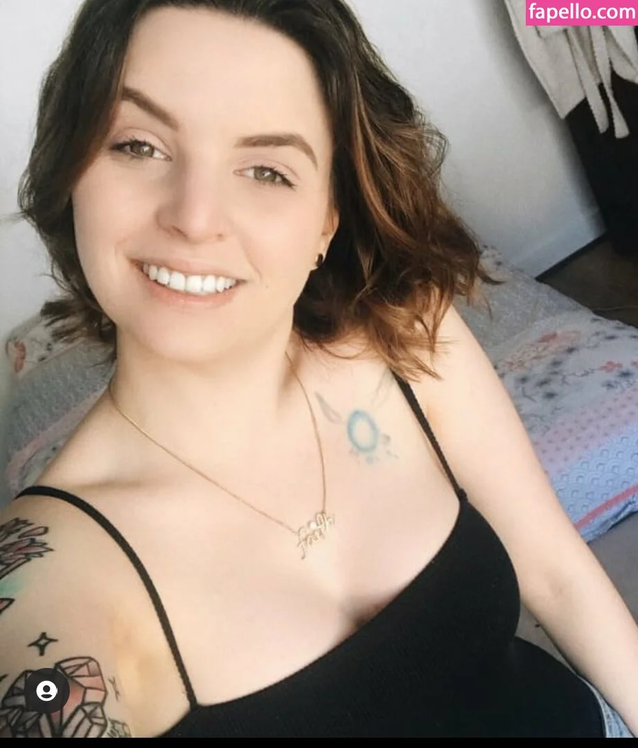 Emma Blackery Onlyfans Photo Gallery 