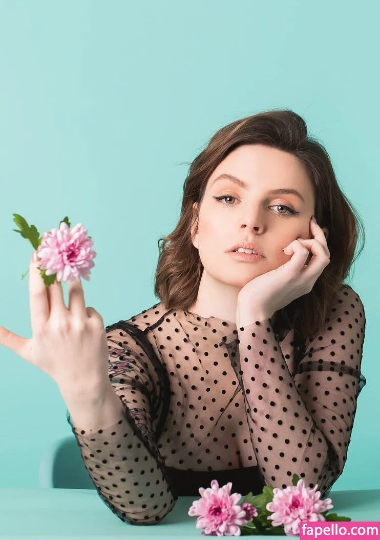 Emma Blackery Onlyfans Photo Gallery 