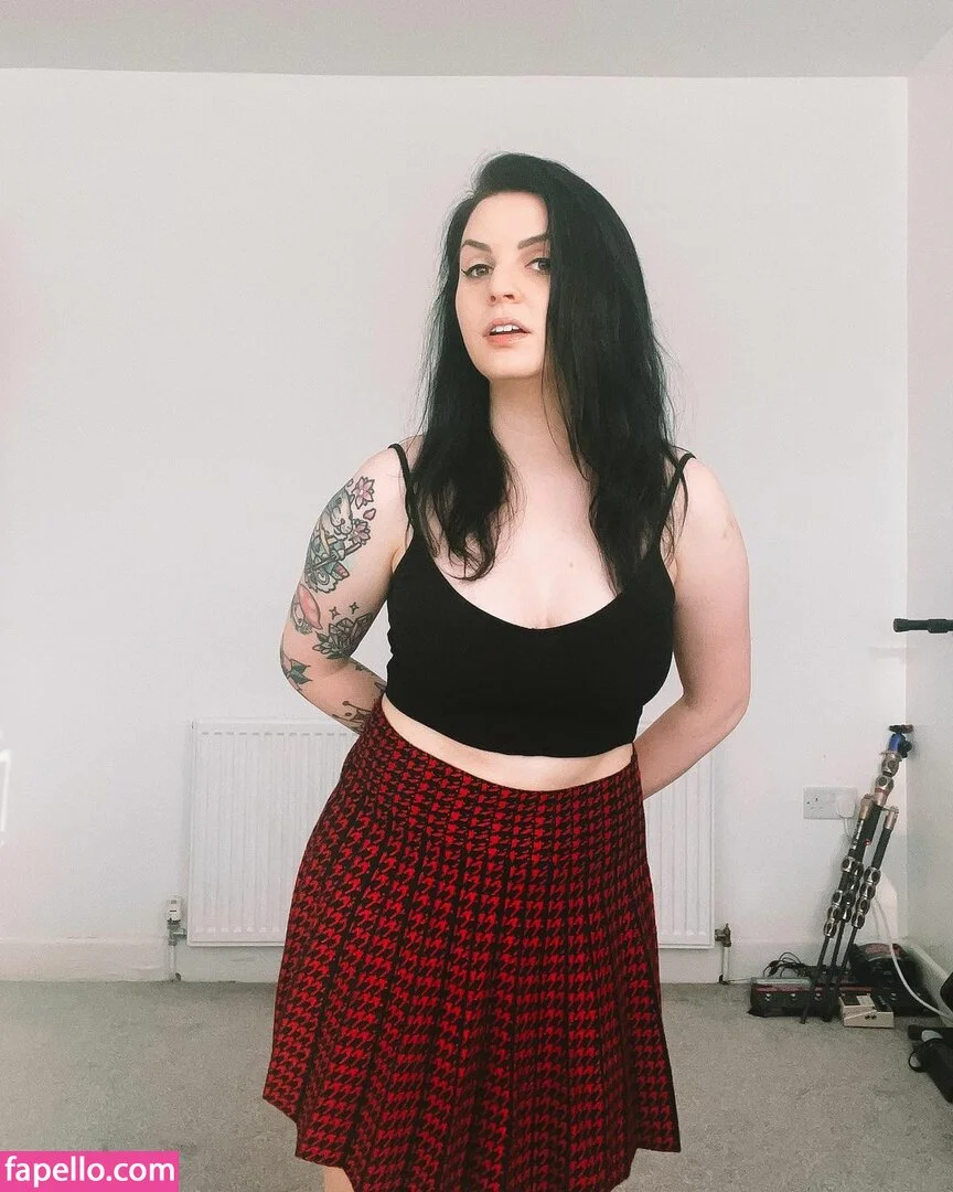 Emma Blackery Onlyfans Photo Gallery 