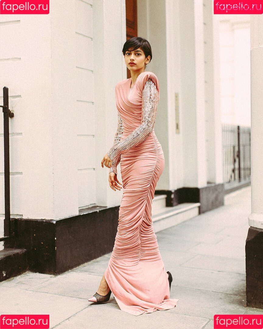 Banita Sandhu Onlyfans Photo Gallery 