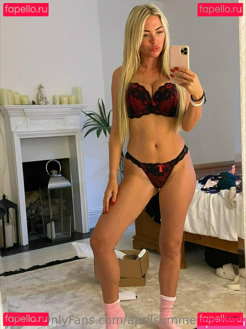 yogatrainer Onlyfans Photo Gallery 