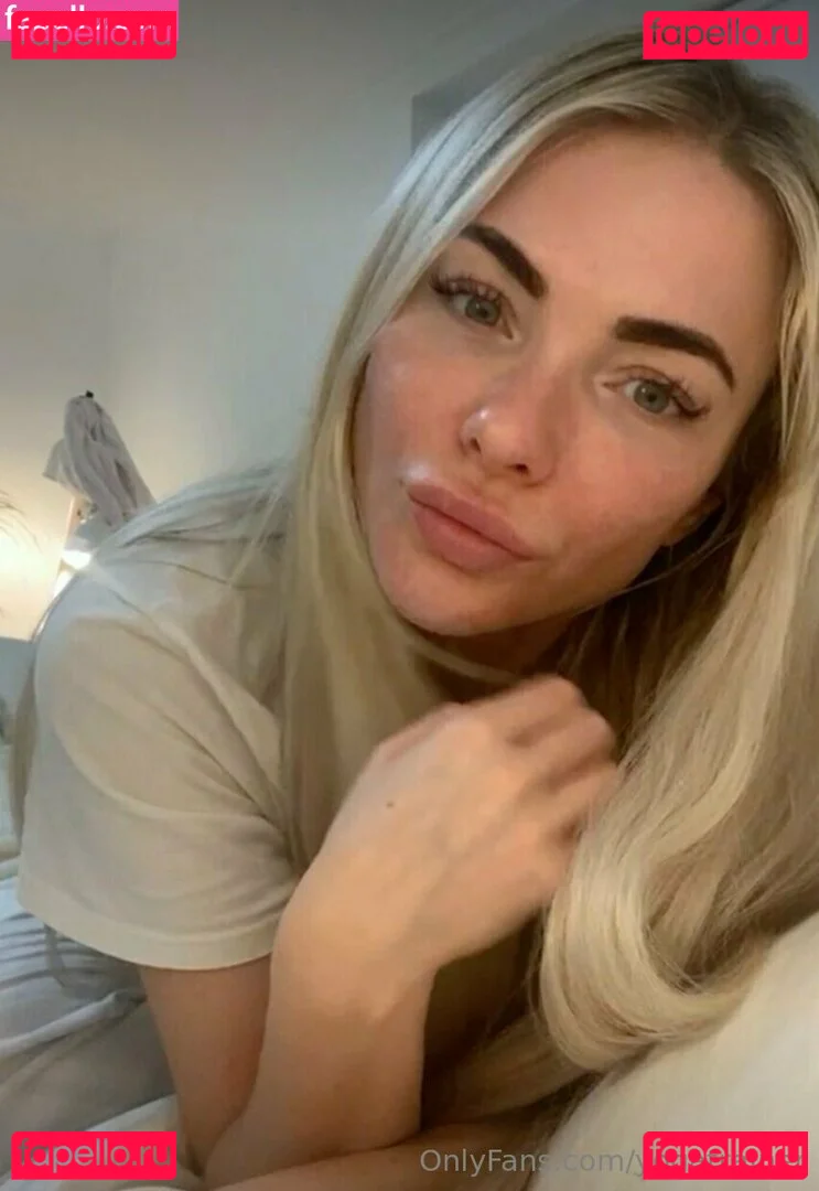 yogatrainer Onlyfans Photo Gallery 