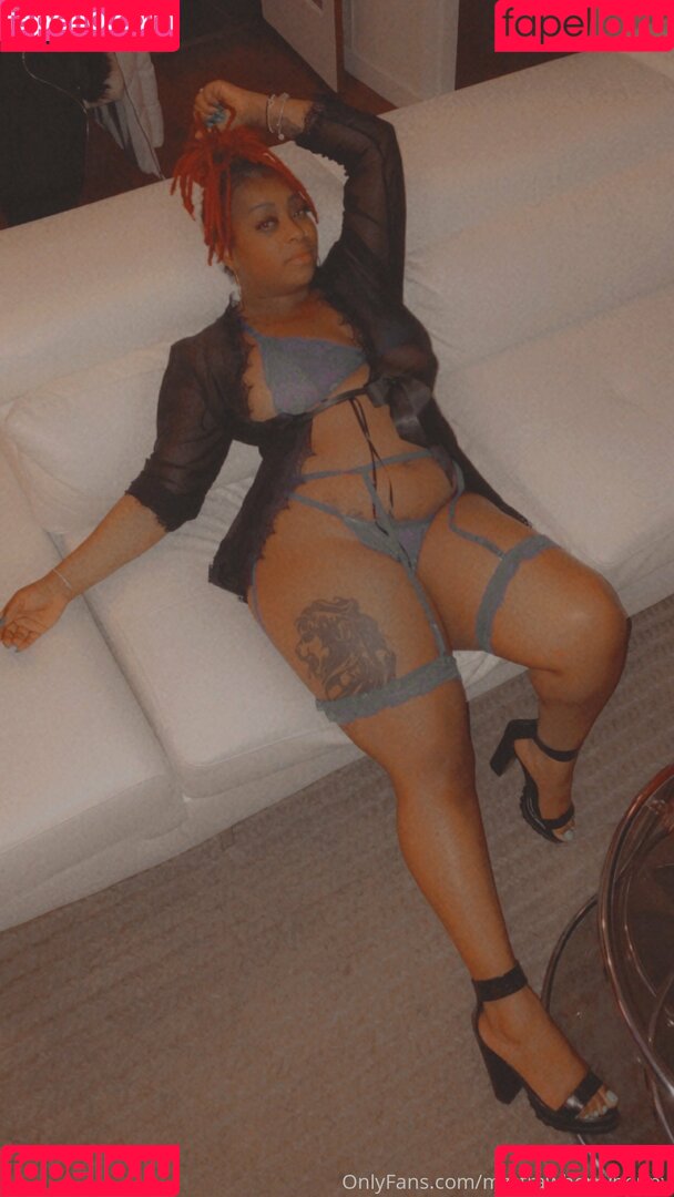 mzstrawberryhenny Onlyfans Photo Gallery 