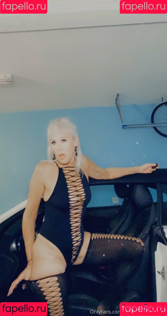 momanddaughter Onlyfans Photo Gallery 