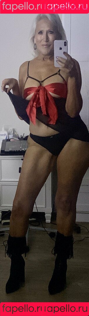 momanddaughter Onlyfans Photo Gallery 