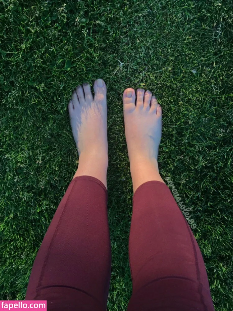 serenasoles99 Onlyfans Photo Gallery 