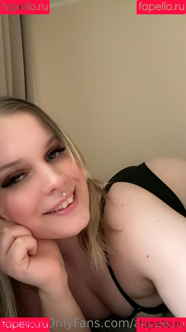 alicee11 Onlyfans Photo Gallery 