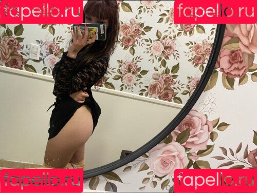 Aurelia Onlyfans Photo Gallery 