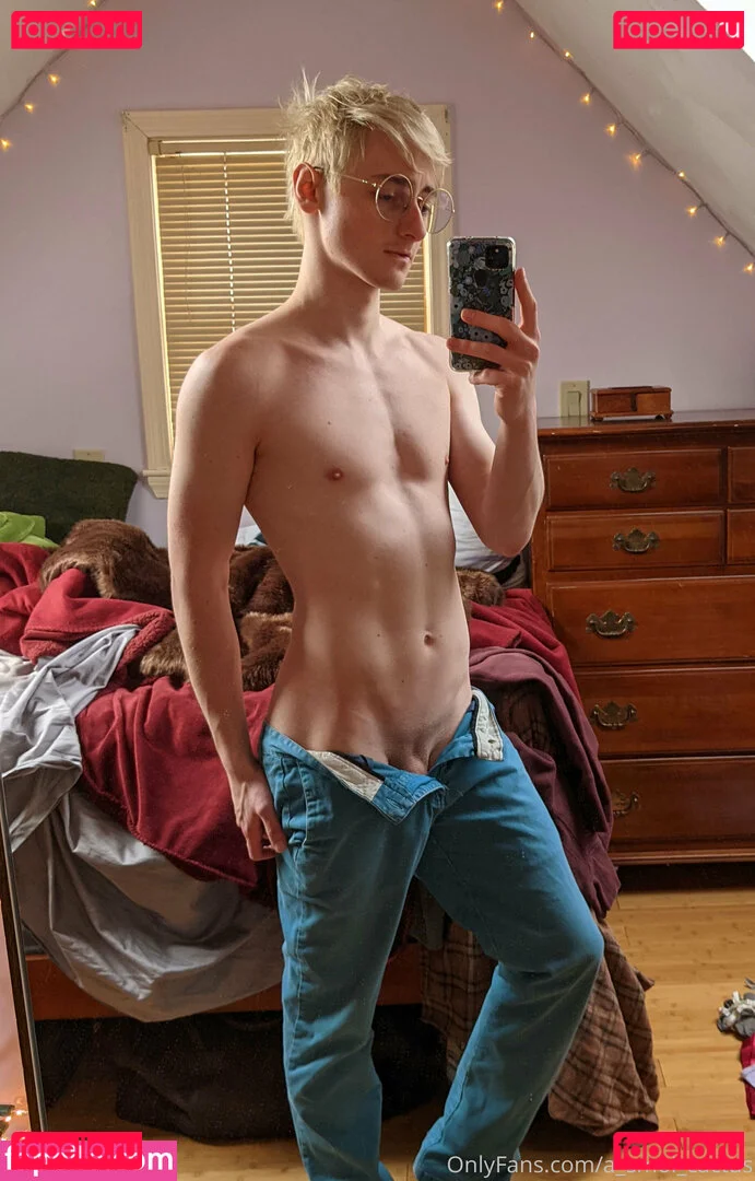 asmolcactus Onlyfans Photo Gallery 