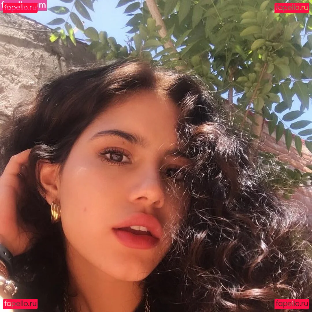 Isabel Neru Onlyfans Photo Gallery 