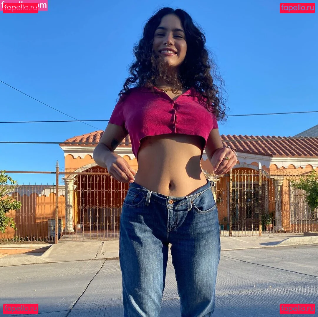 Isabel Neru Onlyfans Photo Gallery 