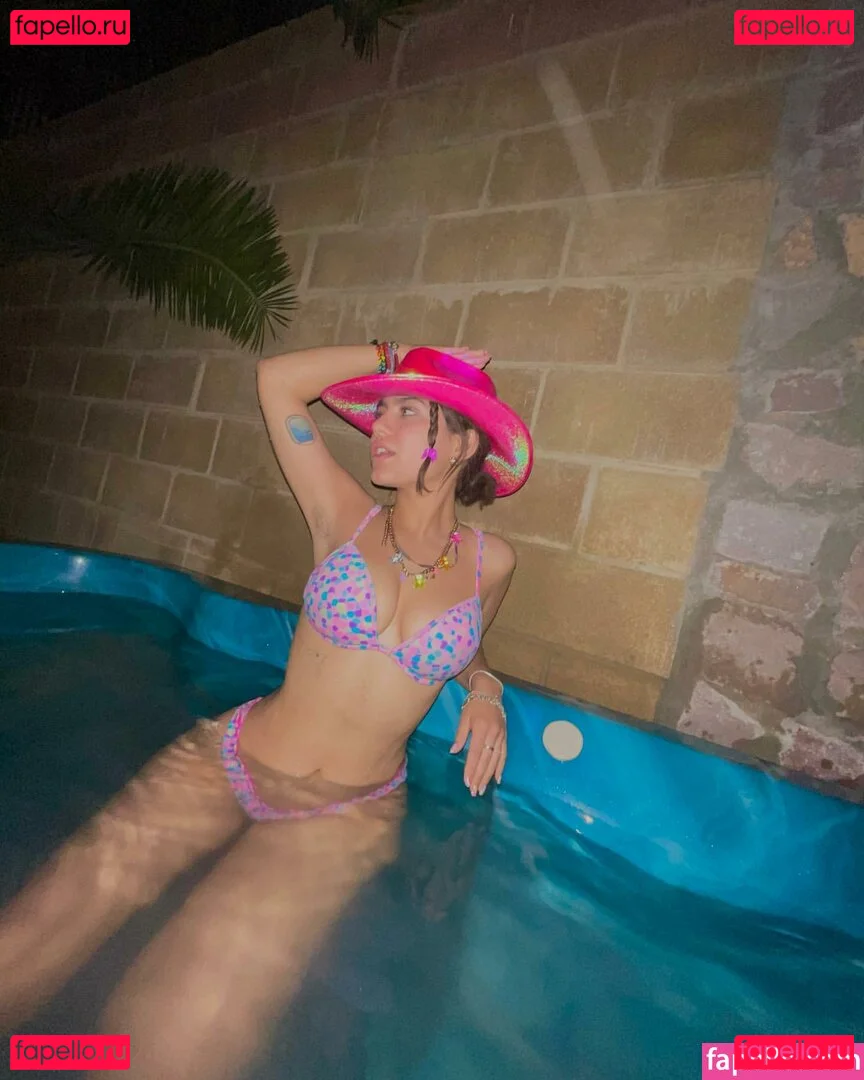 Isabel Neru Onlyfans Photo Gallery 