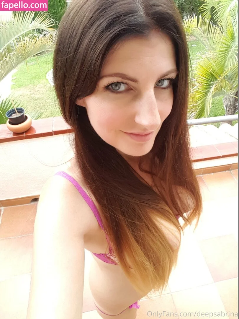 deepsabrina Onlyfans Photo Gallery 