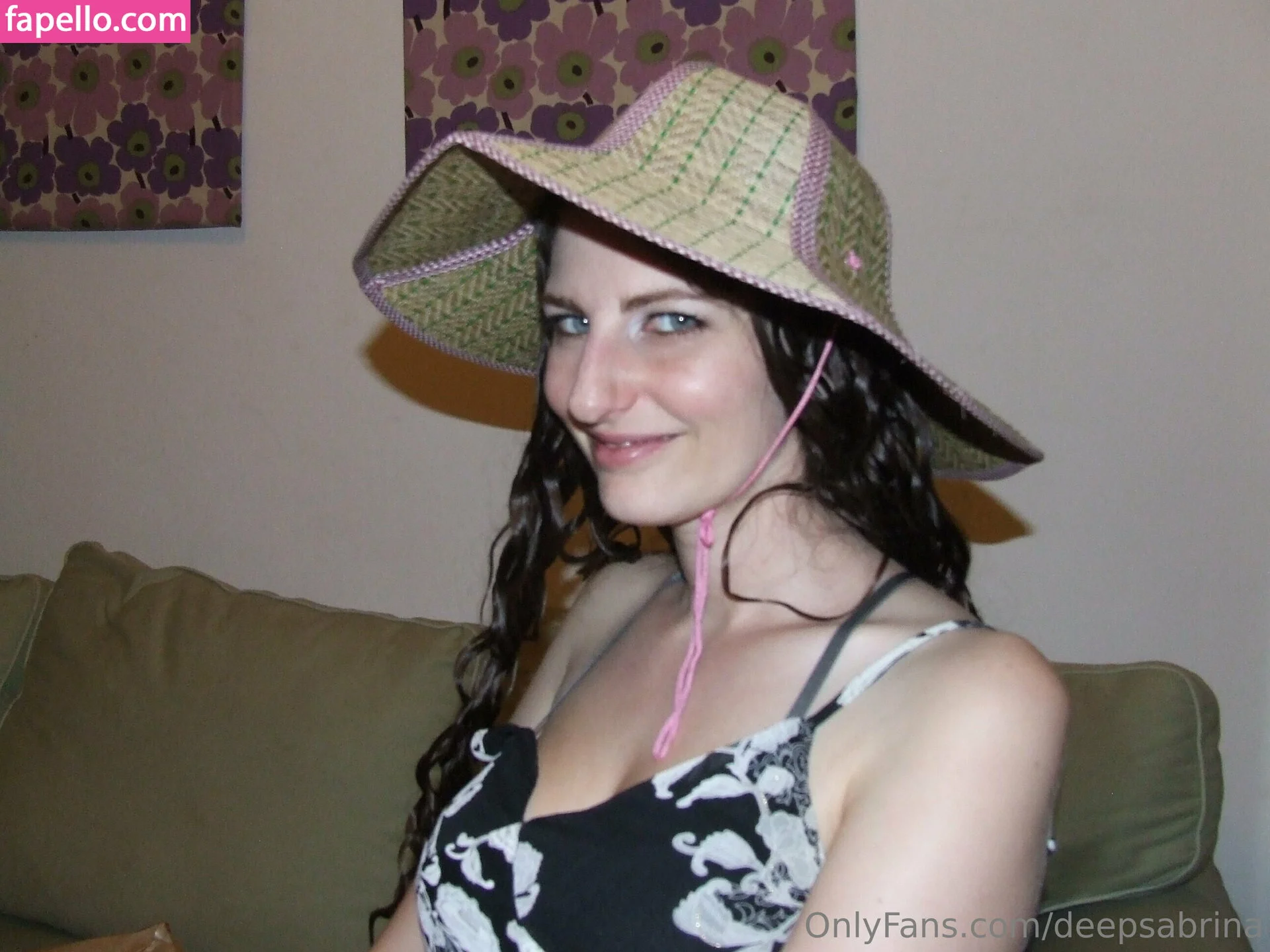 deepsabrina Onlyfans Photo Gallery 