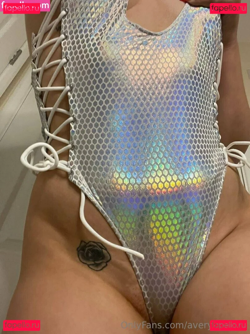 avery-maeex Onlyfans Photo Gallery 