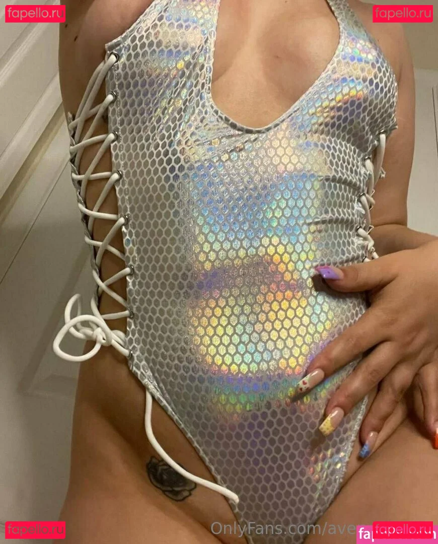avery-maeex Onlyfans Photo Gallery 