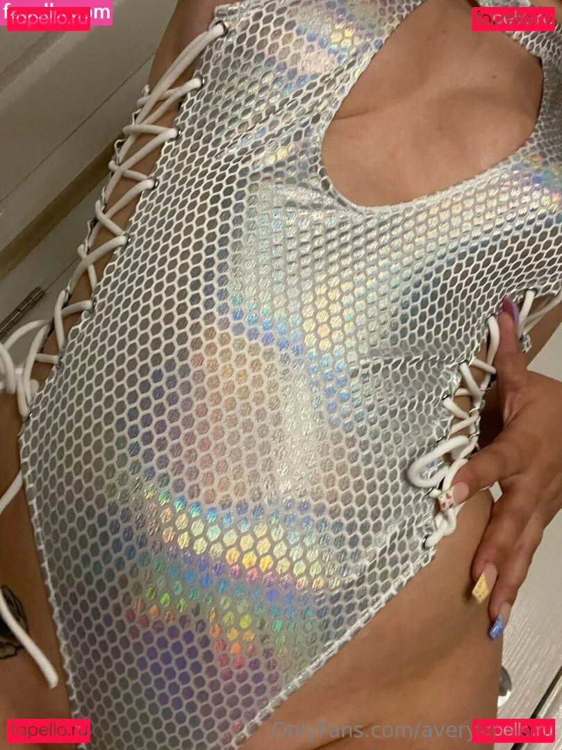 avery-maeex Onlyfans Photo Gallery 