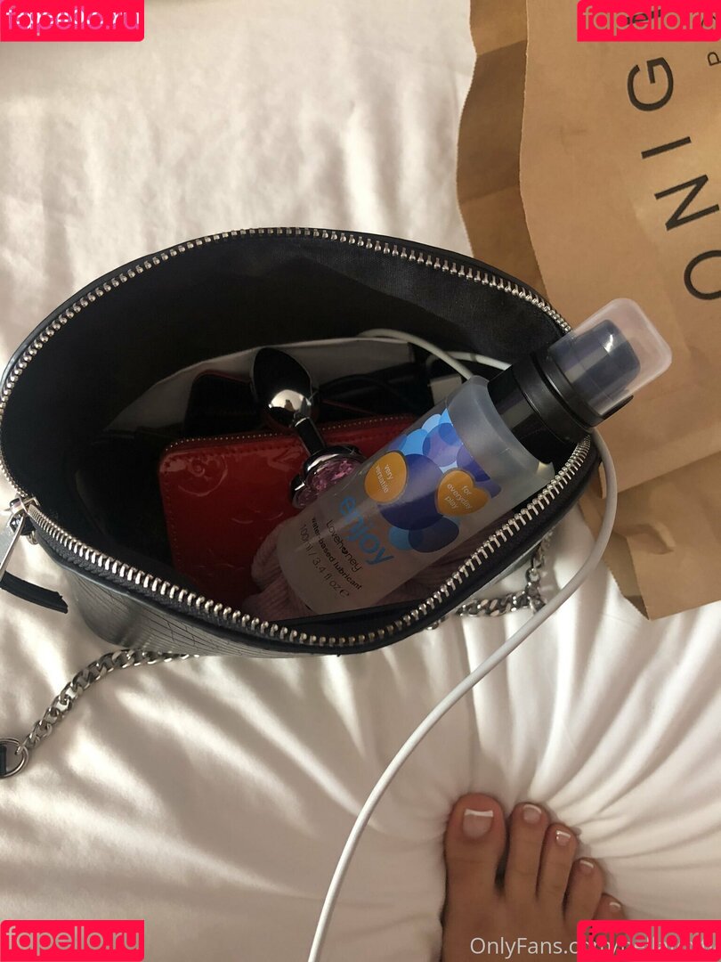 bellafoxtv Onlyfans Photo Gallery 