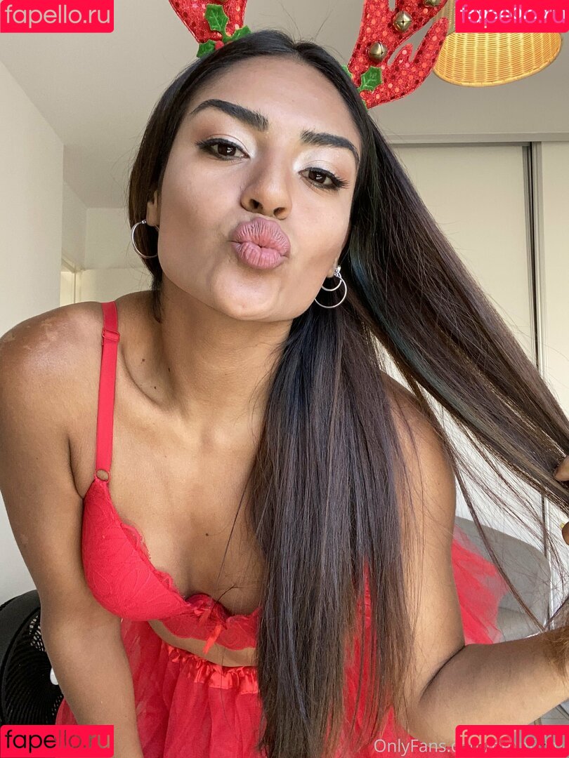 bellafoxtv Onlyfans Photo Gallery 