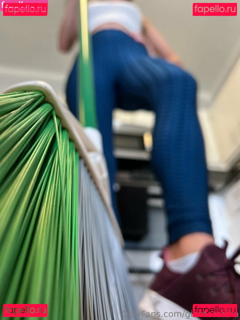 giantesstara Onlyfans Photo Gallery 