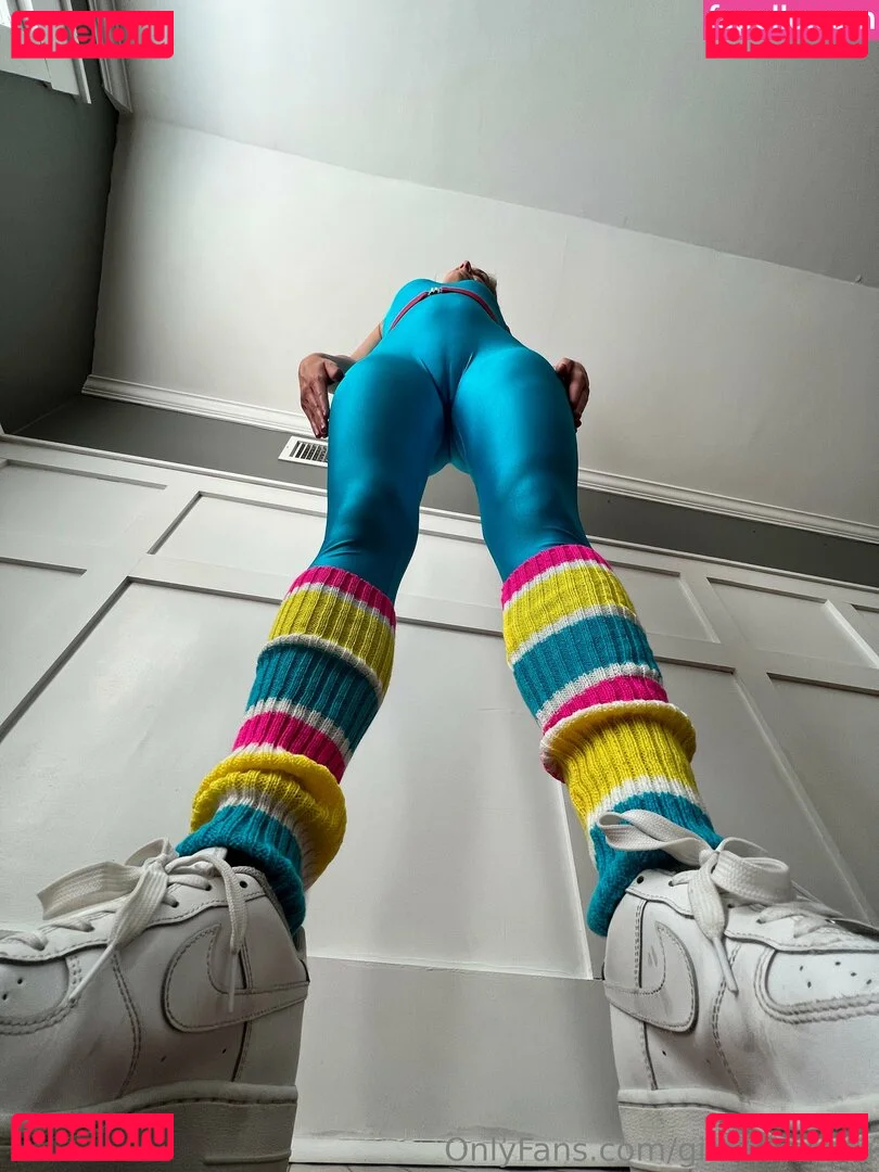 giantesstara Onlyfans Photo Gallery 