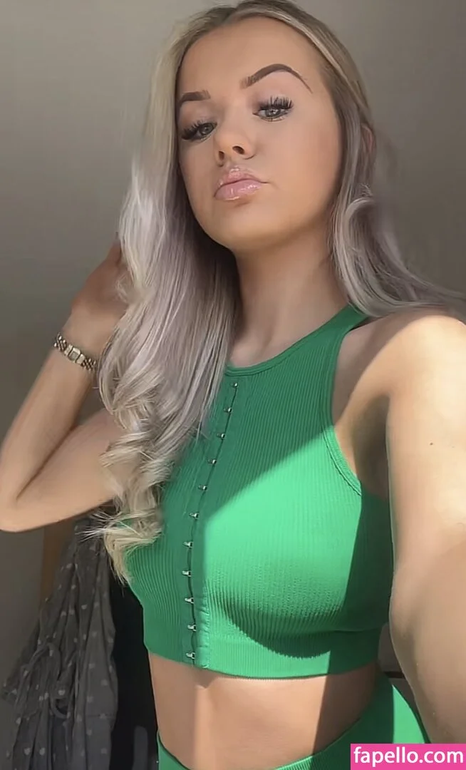 Hollyxfoster Onlyfans Photo Gallery 