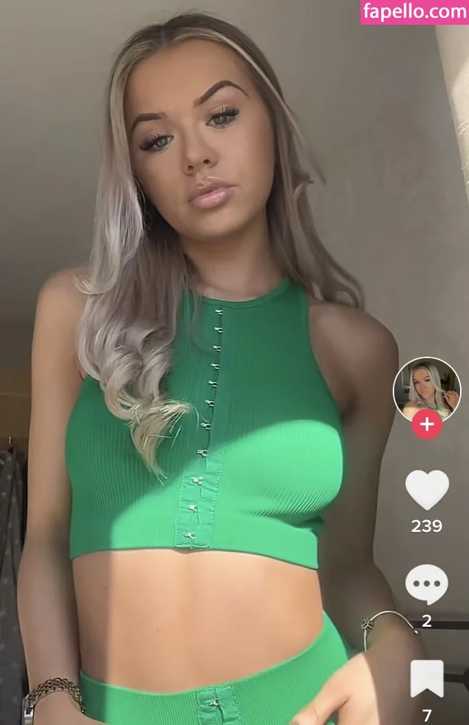 Hollyxfoster Onlyfans Photo Gallery 