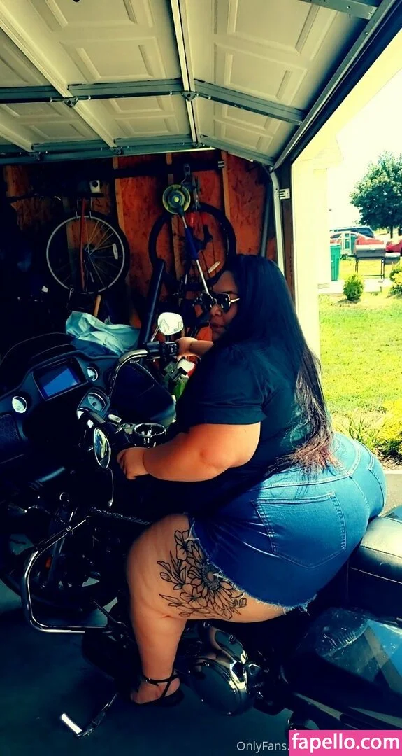 bigbootydee89 Onlyfans Photo Gallery 