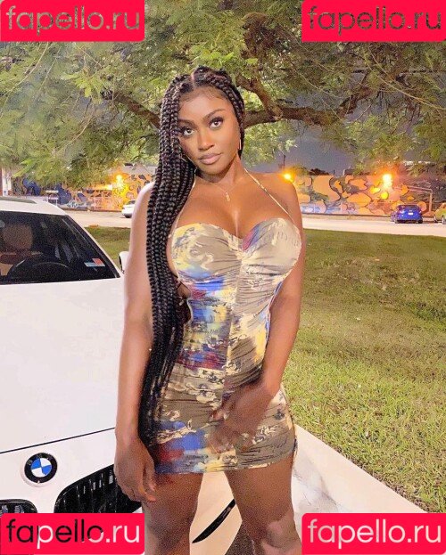 Babeth Lando Onlyfans Photo Gallery 